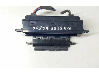 Дисплей EDTR1PN30, 957101H300 KIA Ceed