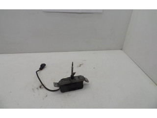 Моторчик стеклоочистителя     Volvo S80