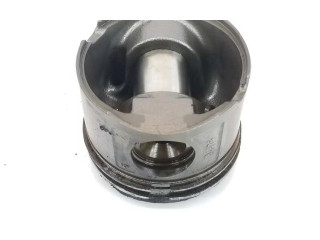 Píst 11247790515 BMW 1 E82 E88 2.0