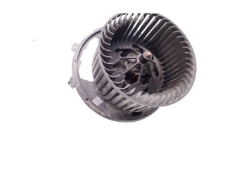 Вентилятор печки 1K1820015E Skoda Octavia Mk2 (1Z)