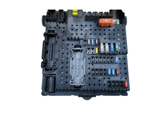 Блок предохранителей 30728512, 28017881   Volvo XC90    