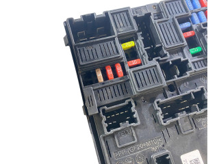 Блок предохранителей 284B75NA0B Nissan Rogue