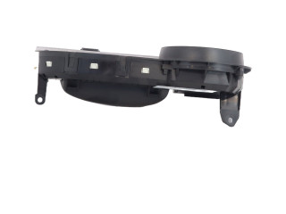 Панель приборов 8200725329 Renault Twingo II