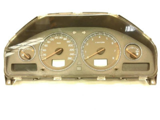 Панель приборов Volvo XC90