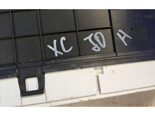 Панель приборов 30746112, 8673802   Volvo V70       