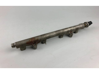 Топливная рампа 05E133320B Volkswagen Golf VIII