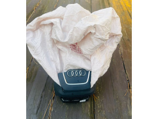 Подушка безопасности водителя Audi Q5 SQ5