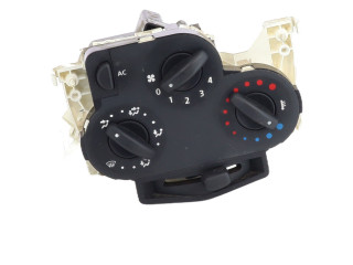 Блок управления климат-контролем    Dacia Logan I