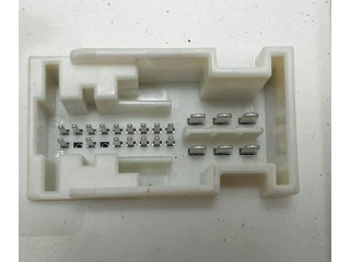 Блок предохранителей A1569003203, A2C7384641100 Infiniti Q30