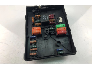 Блок предохранителей  1K0937125A   Volkswagen Touran I    