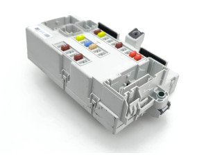 Блок предохранителей 68233380AC, 503441271211 Jeep Cherokee