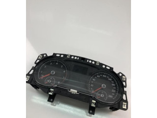 Панель приборов 5G0920861, NP2042   Volkswagen Golf VII       