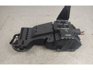 Блок предохранителей     Volvo S80    