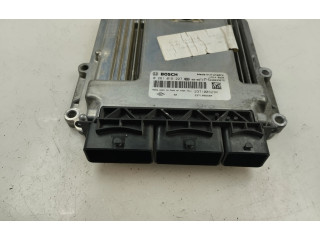 Řídící jednotka 237100323R   Renault Grand Modus 2009