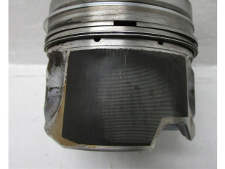 Píst    Audi A8 S8 D4 4H     