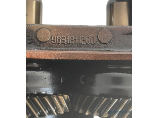 Масляный насос 06B103535B Skoda Octavia Mk2 (1Z)