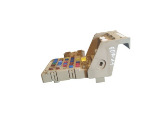 Блок предохранителей 82201FG010   Subaru Forester SH    