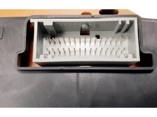 Панель приборов 8200028364   Renault Clio II       