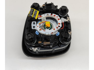 Подушка безопасности водителя 32384652 Volvo XC40