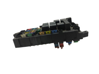 Блок предохранителей 9452993, 518323118 Volvo S80