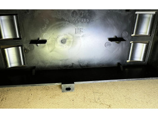 Pojistková skříňka 61131378539, 1378539 BMW 5 E34 1994