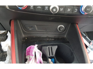 Блок управления климат-контролем    Audi Q2 