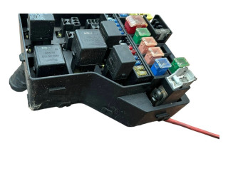 Pojistková skříňka 30859714, 72541985 Volvo S40, V40 2002