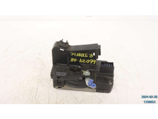 Двигатель центрально замка       Renault Trafic II (X83)  2001 - 2014 года   