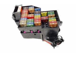 Pojistková skříňka 7L0941828B Porsche Panamera (970) 2012