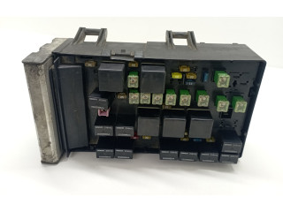 Блок предохранителей 04869000AJ, T081200664 Chrysler Voyager