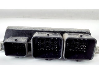 Блок управления двигателя 9805895780   Peugeot 2008 I
