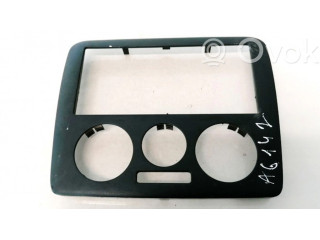 Другая деталь салона