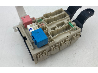 Pojistková skříňka 8273002V50 Toyota Corolla E140 E150 2012