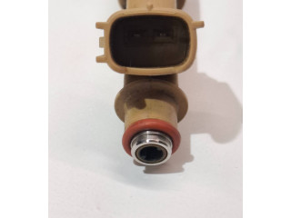 Vstřikovač 2325037010, 069032124   Toyota Prius (XW30)     