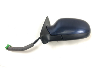 Зеркало электрическое        Volvo V70  2000 - 2004 года   