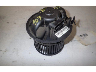 Вентилятор печки       Peugeot 107