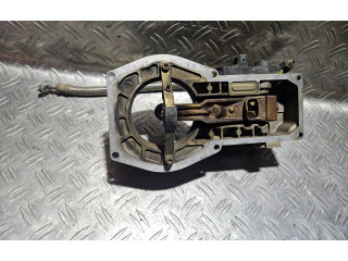 Vstřikovací lišta 0438121076, 051133353 Volkswagen PASSAT B3