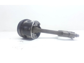  Поршень с шатуном D5244T10   Volvo V70  