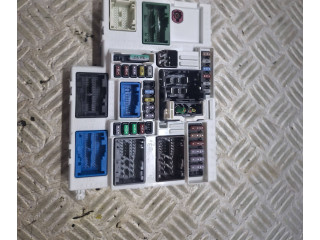 Блок предохранителей 9856061180 Citroen DS4