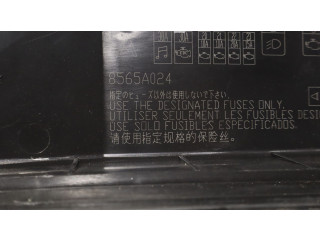 Блок предохранителей PR061-01000 Mitsubishi Lancer X