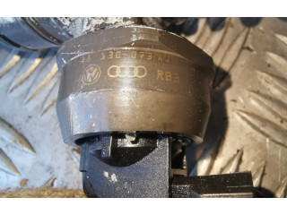 Комплект форсунок 0414720037, 038130073AJ    Volkswagen PASSAT B5.5   