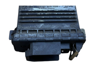 Řídící jednotka 0227921006 Opel Rekord E2 1985