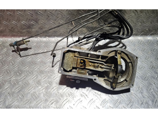 Топливная рампа 0438121011, 026133353 Audi 80 90 B3