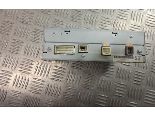 Радио/ проигрыватель CD/DVD / навигация