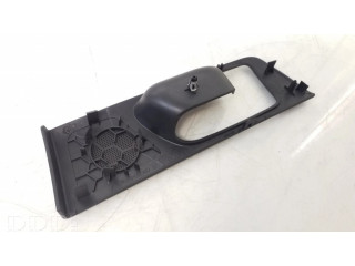 Другая деталь отделки задний дверей