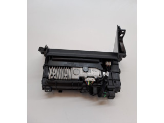 Блок комфорта 84684J7100   KIA Xceed   