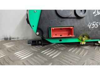 Панель приборов P8200283199E, 8200283199   Opel Vivaro       