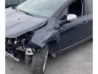 Спидометр (приборный щиток)    9825986180   Peugeot 2008 I