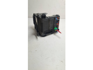 Блок предохранителей 30728542, 9869009000   Volvo V70    