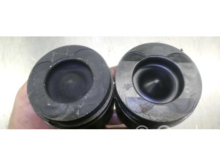 Píst 642 Mercedes-Benz C AMG W204 3.0